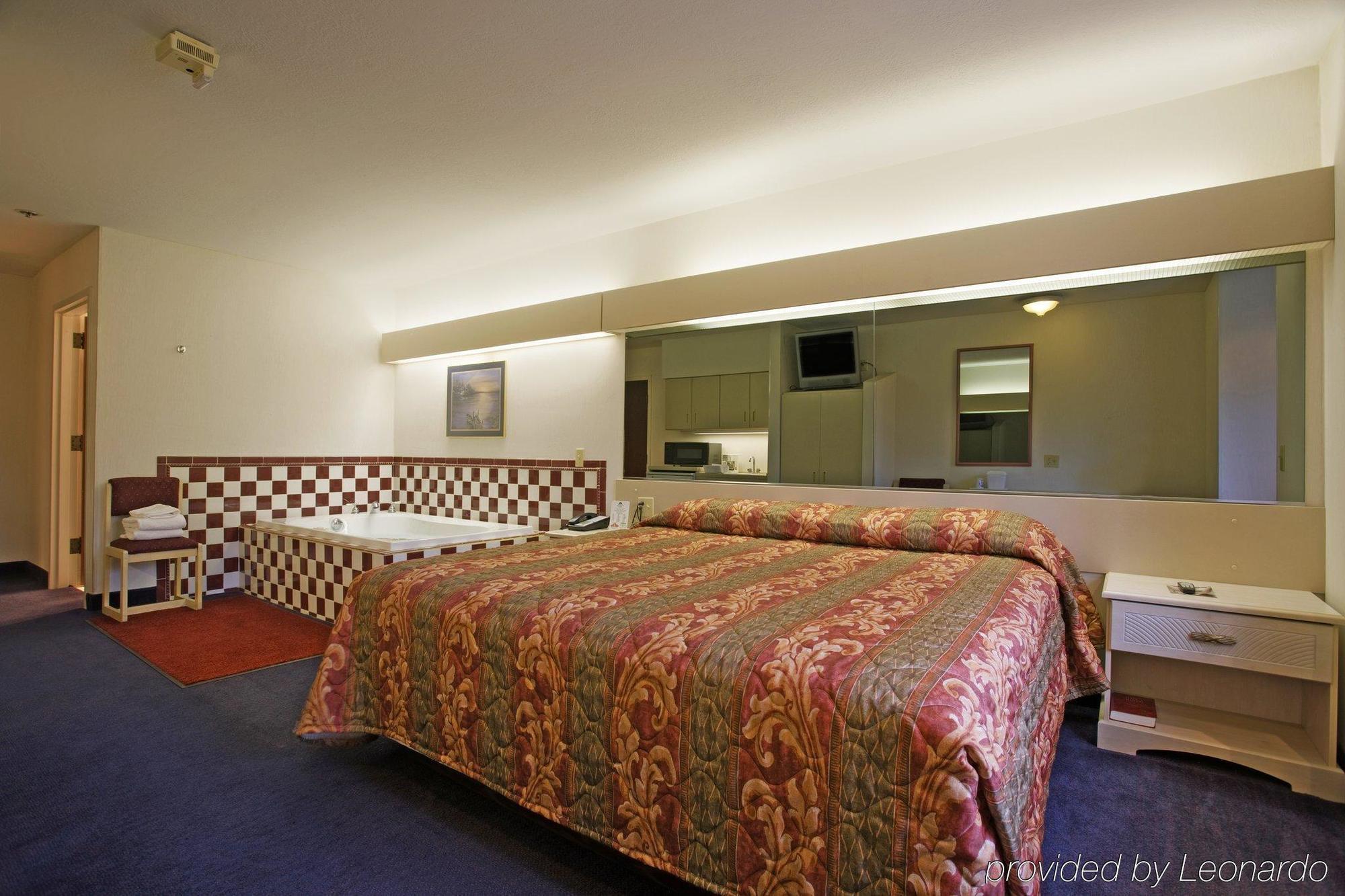 Quality Inn & Suites North Lima - Boardman Quarto foto